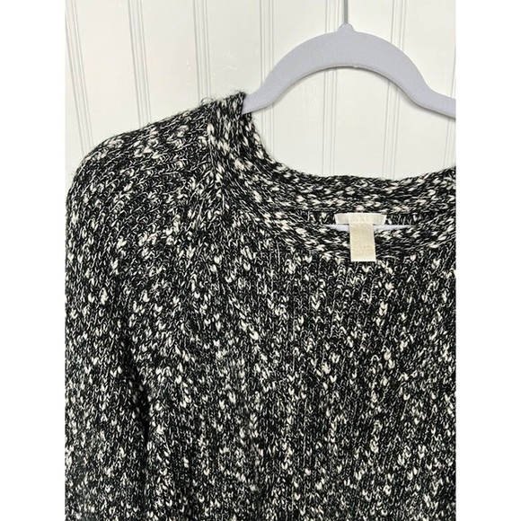 Sweater - Picture 3 of 3